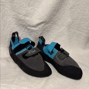 Rogue Men's Athletic Shoes - Black and Teal